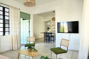 Interior - Bright, Stylish & Secure Apt – Sleeps 4 w/Parking (San Juan)