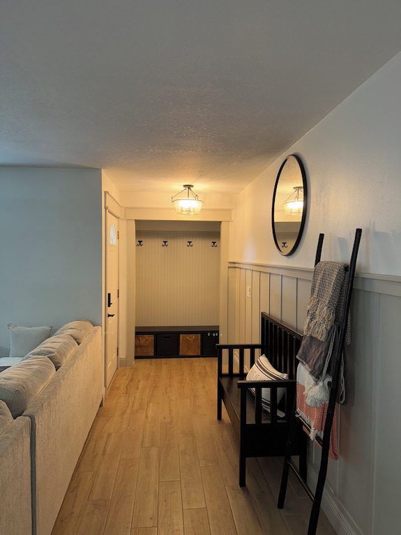Near Clearwater Tampa Serene 3-bedroom House With Hot Tub In Charming Oldsmar - Clearwater, FL