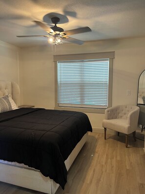 3 bedrooms, free WiFi, bed sheets - Near Clearwater Tampa Serene 3-bedroom house with Hot Tub in charming Oldsmar (Oldsmar)
