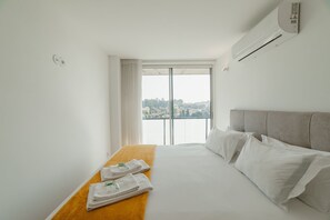House | 3 bedrooms - Amazing Riverview Apartment w Pool by Vacationy (Vila Nova de Gaia)