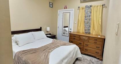 Comfortable 1BR Stay Close to Family