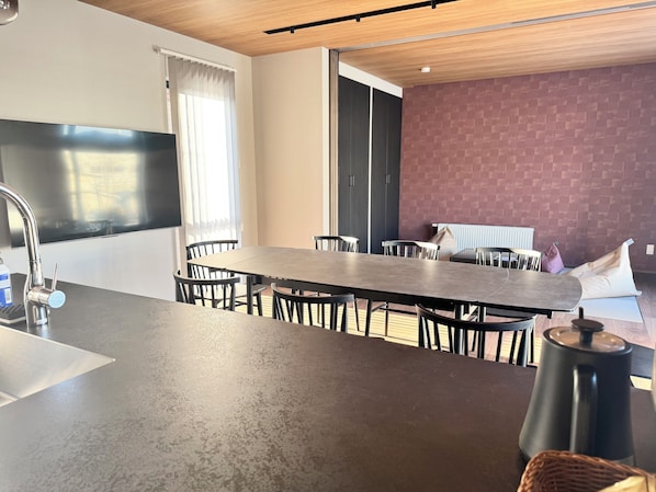 Vila Deluks, 3 kamar tidur | Makan di kamar