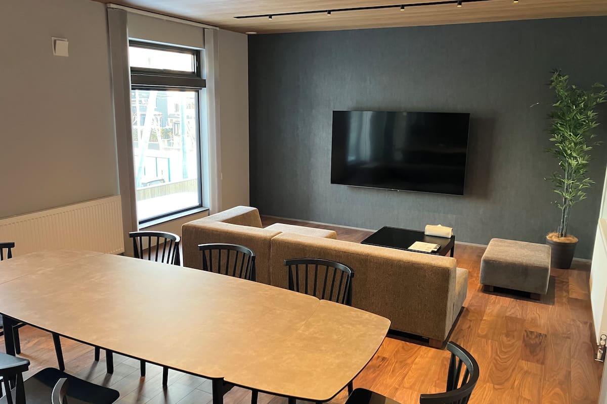 Vila Deluks, 3 kamar tidur | Area keluarga | TV layar datar