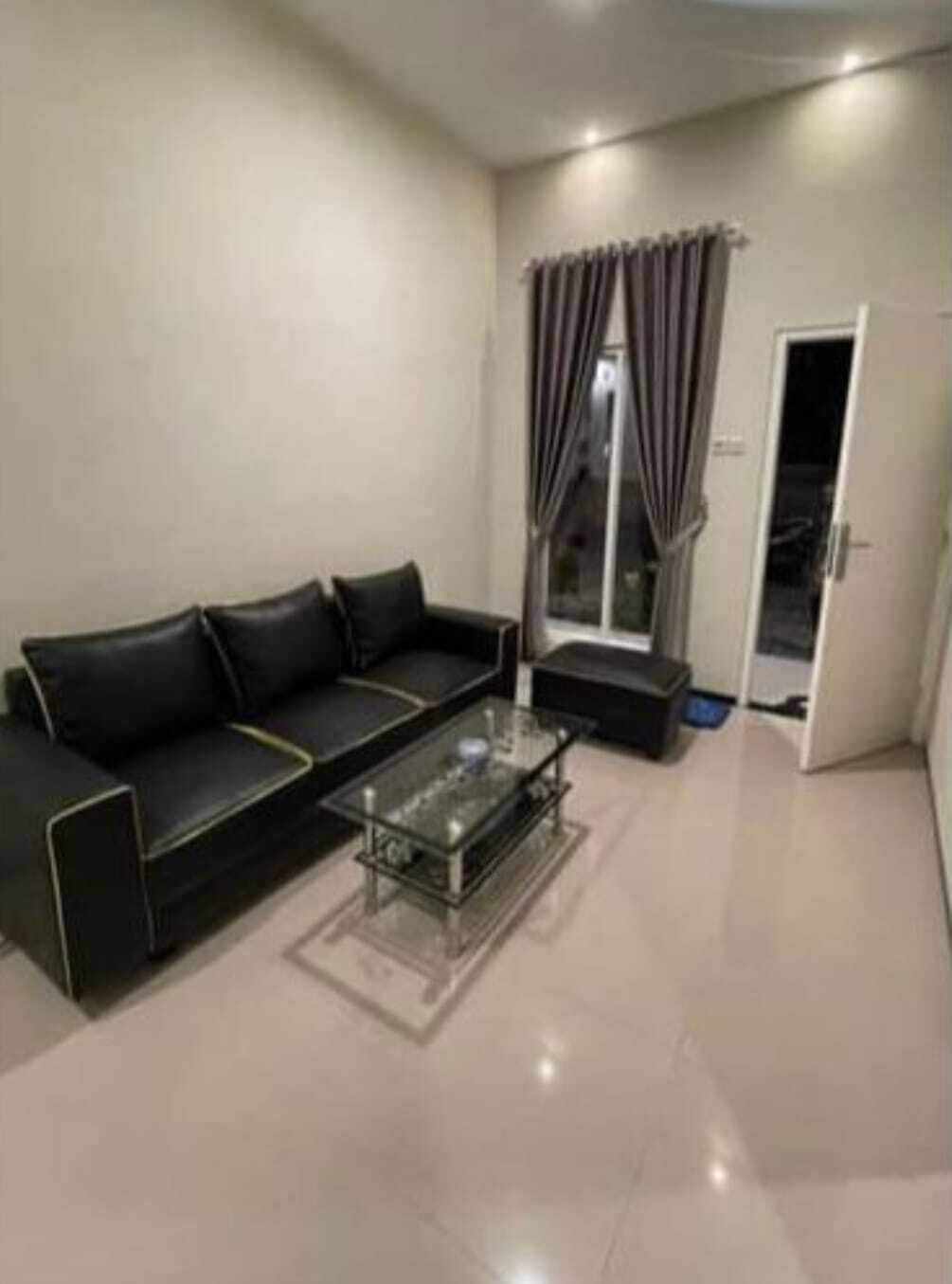 家庭房 | 起居区