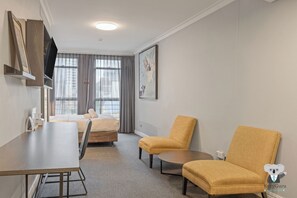 Iron/ironing board, WiFi, bed sheets - KozyGuru | Haymarket | Escape to the City (Haymarket)