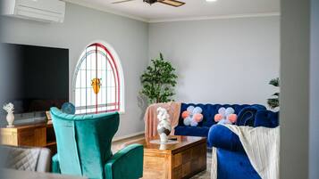 Fernseher, Stereoanlage