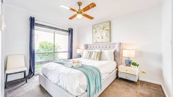 5 bedrooms, desk, iron/ironing board, travel cot