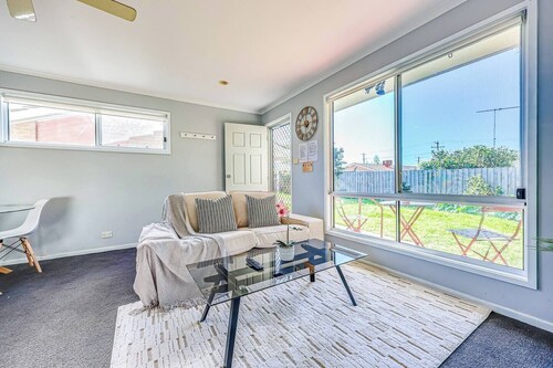 StayAU 5BR Family-Friendly Home Geelong Deakin Uni