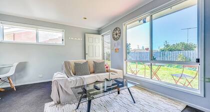 StayAU 5BR Family-Friendly Home Geelong Deakin Uni