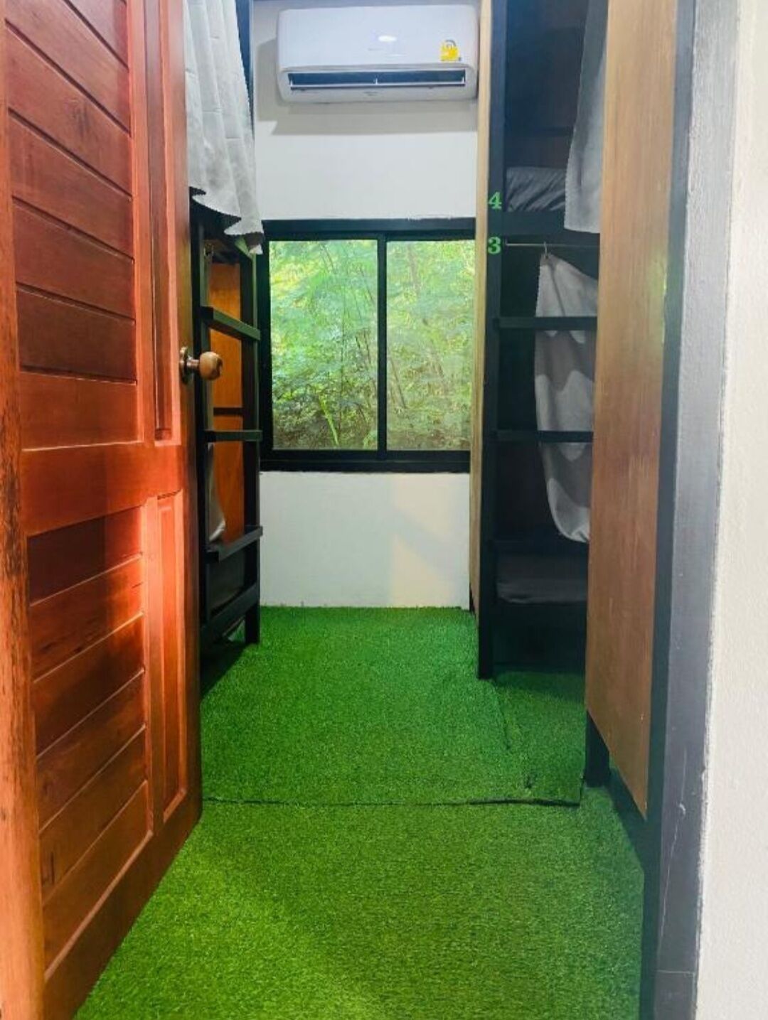 Standard Shared Dormitory | Soundproofing, free WiFi