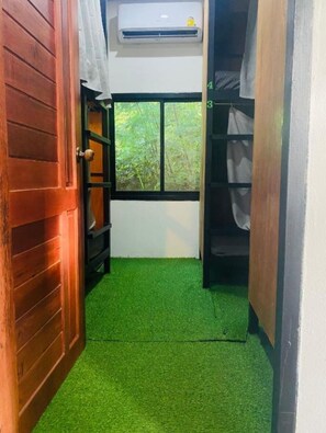 Standard Shared Dormitory | Free WiFi