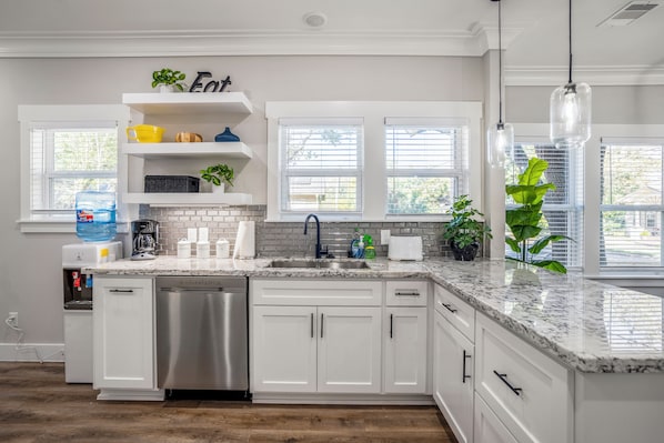 Private kitchen - The Yellow Brick Road House at East Downtown (Houston)