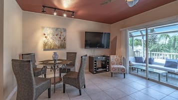 Huis, meerdere bedden, toegang tot zwembad (OT1950-1B) | Woonruimte