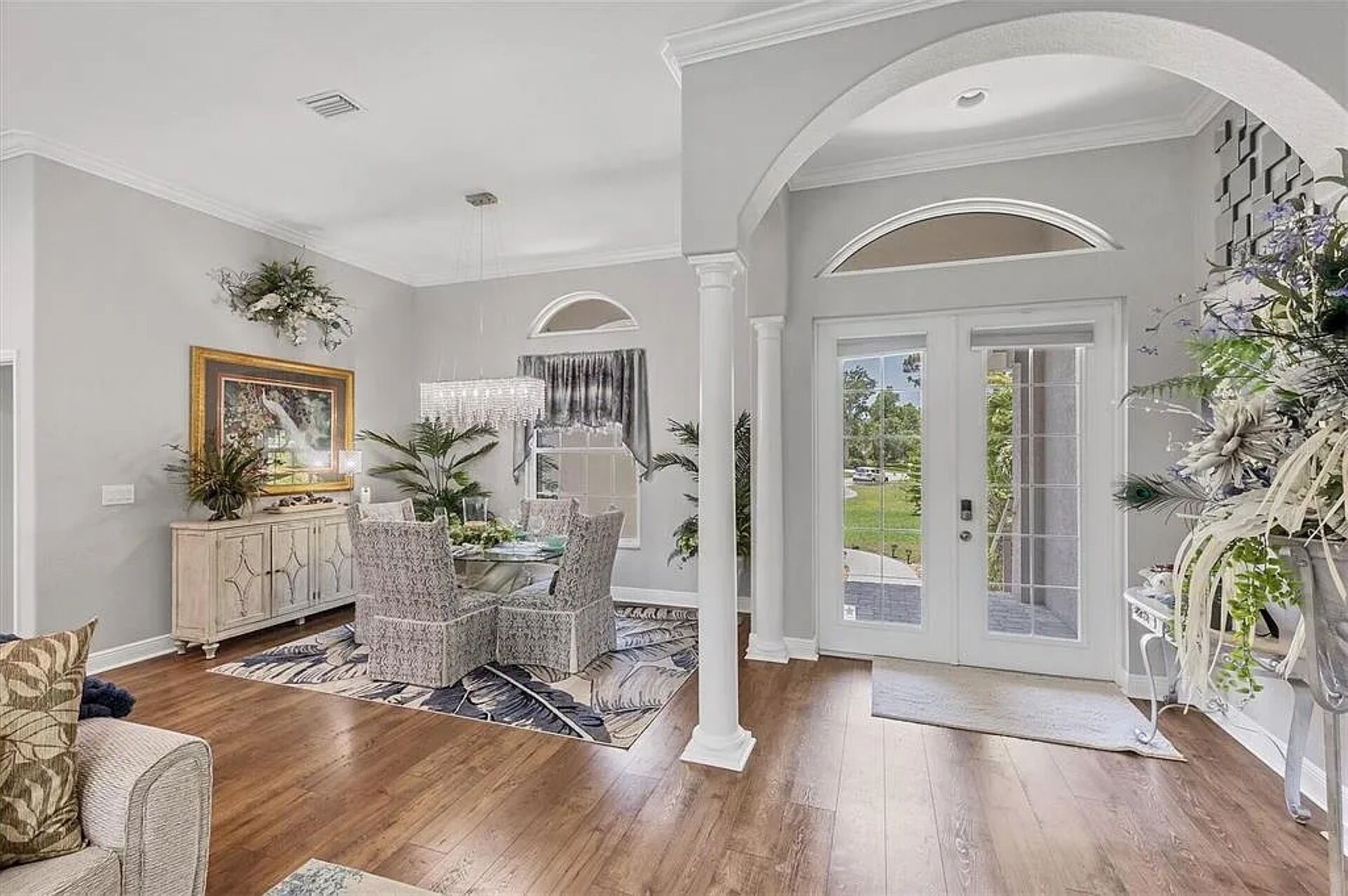 House, Multiple Beds, Pool Access, Pool View (CUT124) | Interior