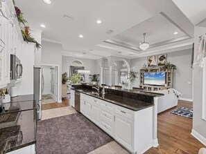 House, Multiple Beds, Pool Access, Pool View (CUT124) | Private kitchen - 124 Cutlass Drive (Rotonda West)