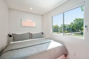 1 bedroom, iron/ironing board, WiFi