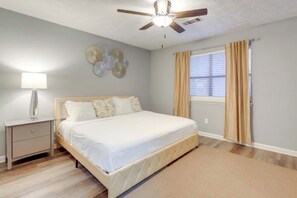 3 bedrooms, iron/ironing board, free WiFi, bed sheets