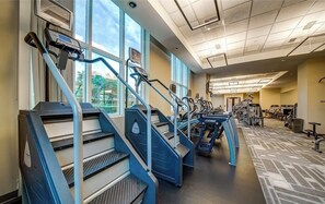 Fitness facility - Classic Vegas: Amazing Views in Master Bedroom, walk-out balcony, living room (Las Vegas)