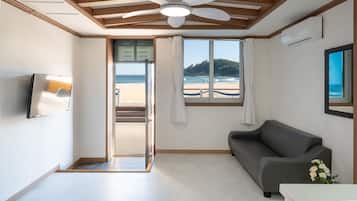 Basic Room, 2 Bedrooms (Royal Family (Ocean view, Pet)) | 1 bedroom, free WiFi