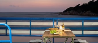 Goseong Jajackdo Aroma Pension