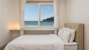 Basic-Zimmer, 1 Schlafzimmer (Pado Sori 5(Ocean view, Pet)) | 1 Schlafzimmer, kostenloses WLAN