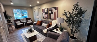 "The Lake House"- Brand New 2BR  Retreat w/ King Bed- Elegant -Close to Wineries