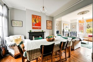 Interior - GuestReady - Charming Retreat in Walthamstow (City of London)