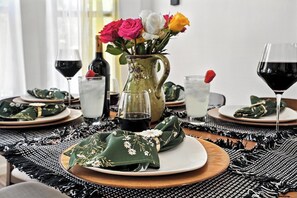 Dining - The Gathering Place: Near Zoo/Park & Expo Center (Abilene)