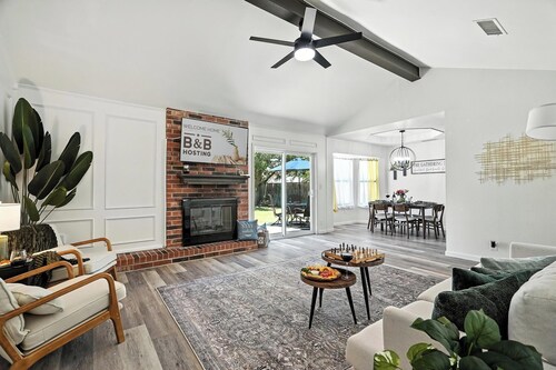 The Gathering Place: Near Zoo/Park & Expo Center