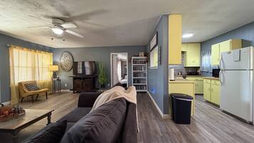 Smart TV, reproductor de DVD, videoteca