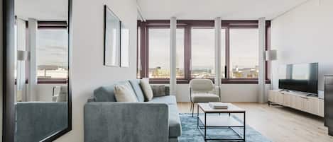 Fernseher, Stereoanlage