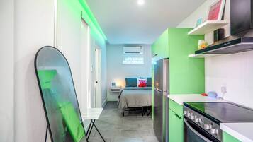 Iron/ironing board, WiFi