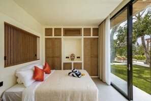 Caja de seguridad en la habitación y cortinas blackout 