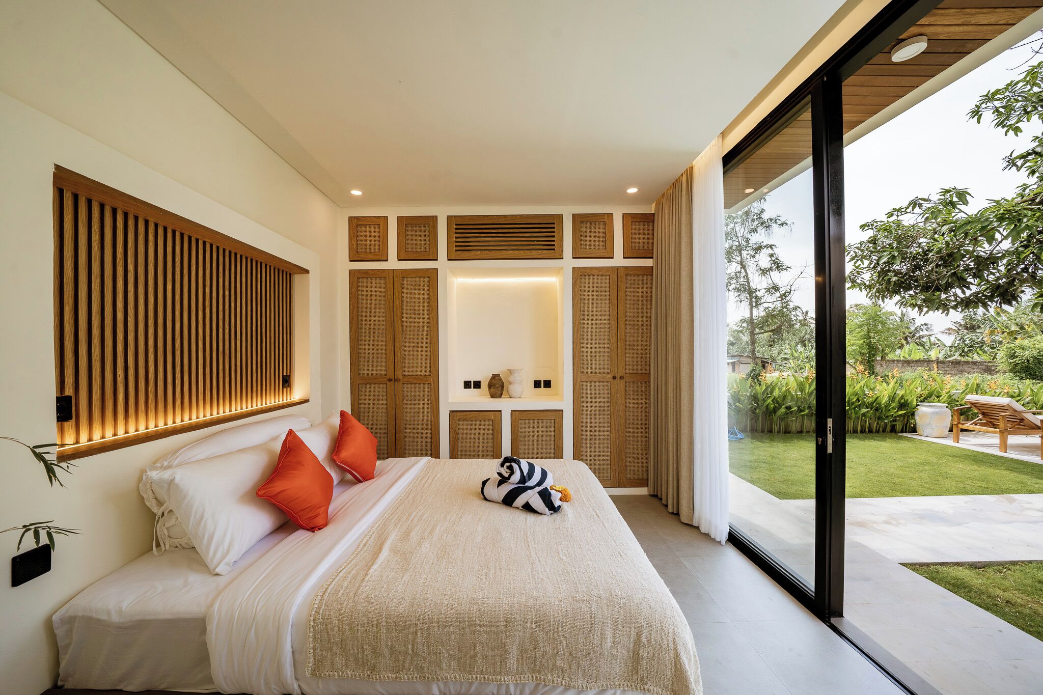 Caja de seguridad en la habitación y cortinas blackout 