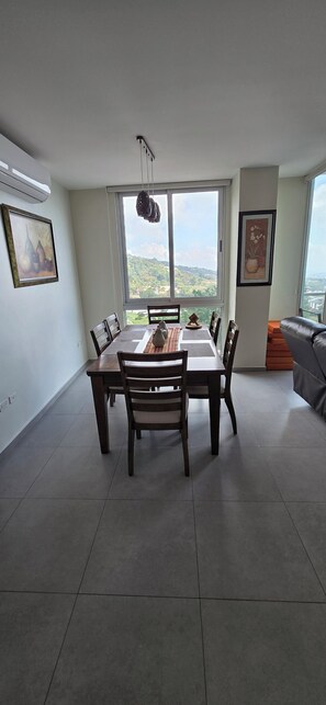 Dining - Complete apartment in san salvador la escalon with amazing  views (San Salvador)
