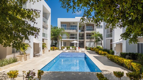 Pool - Tropical & Luxurious 2 bedroom / spacious balcony (Punta Cana)