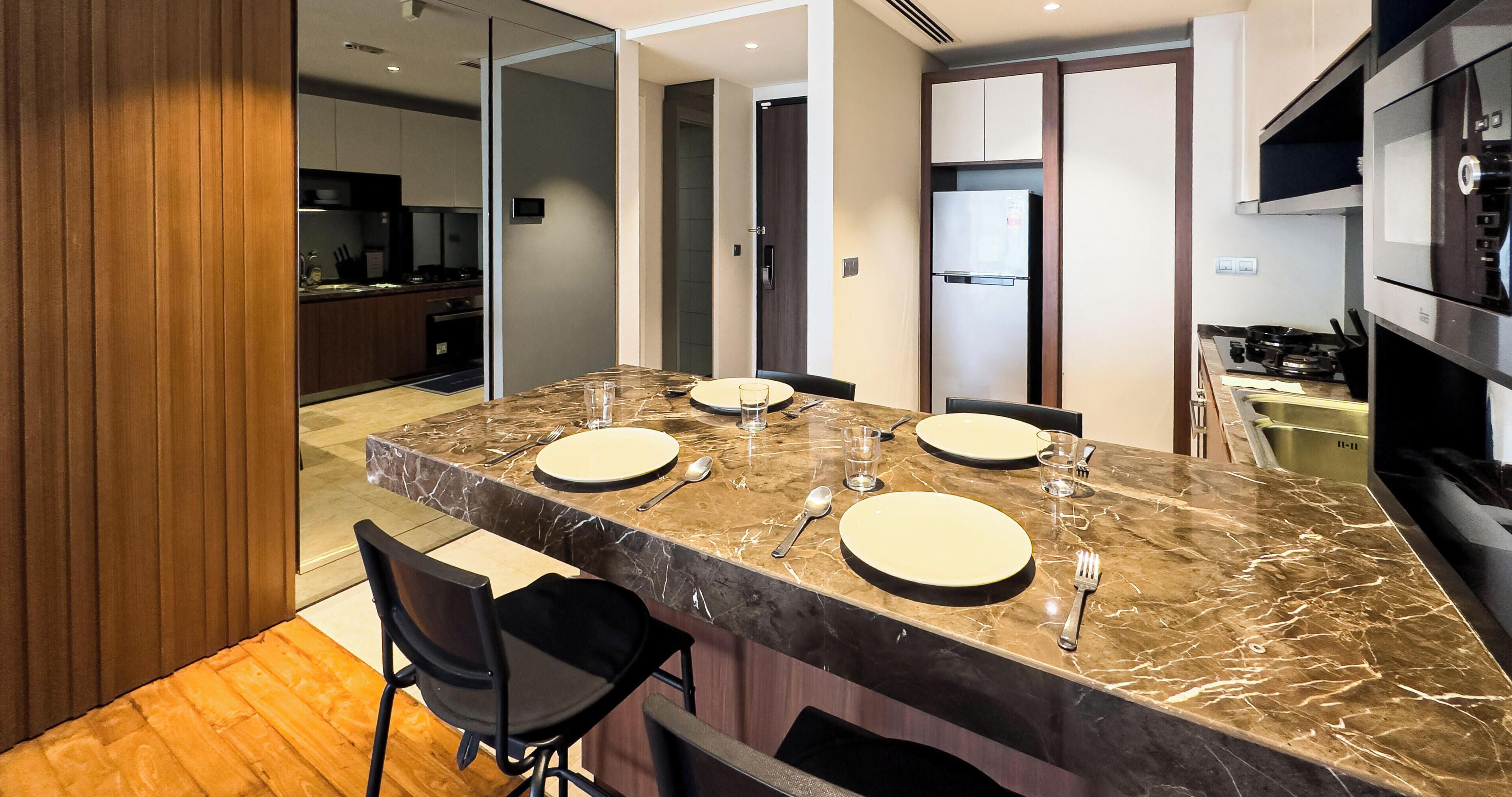 Condo, City View | Dining room