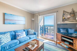 TV - Perfect Ocean View - Oceanfront Condo, Private Balcony, Community Pool (Kill Devil Hills)