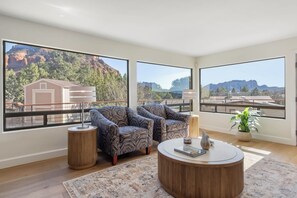 Smart TV, table football - Experience luxury at Sedona Fairytale: a 3-bedroom haven with stunning red rock views! (Sedona)