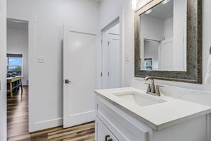 Room - Nautical Nest (Rockport)