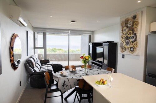 Coastal Comfort | Balcony | Sea Views