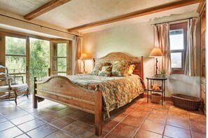 4 bedrooms, desk, iron/ironing board, WiFi - La Buona Stella Napa Valley (Saint Helena)