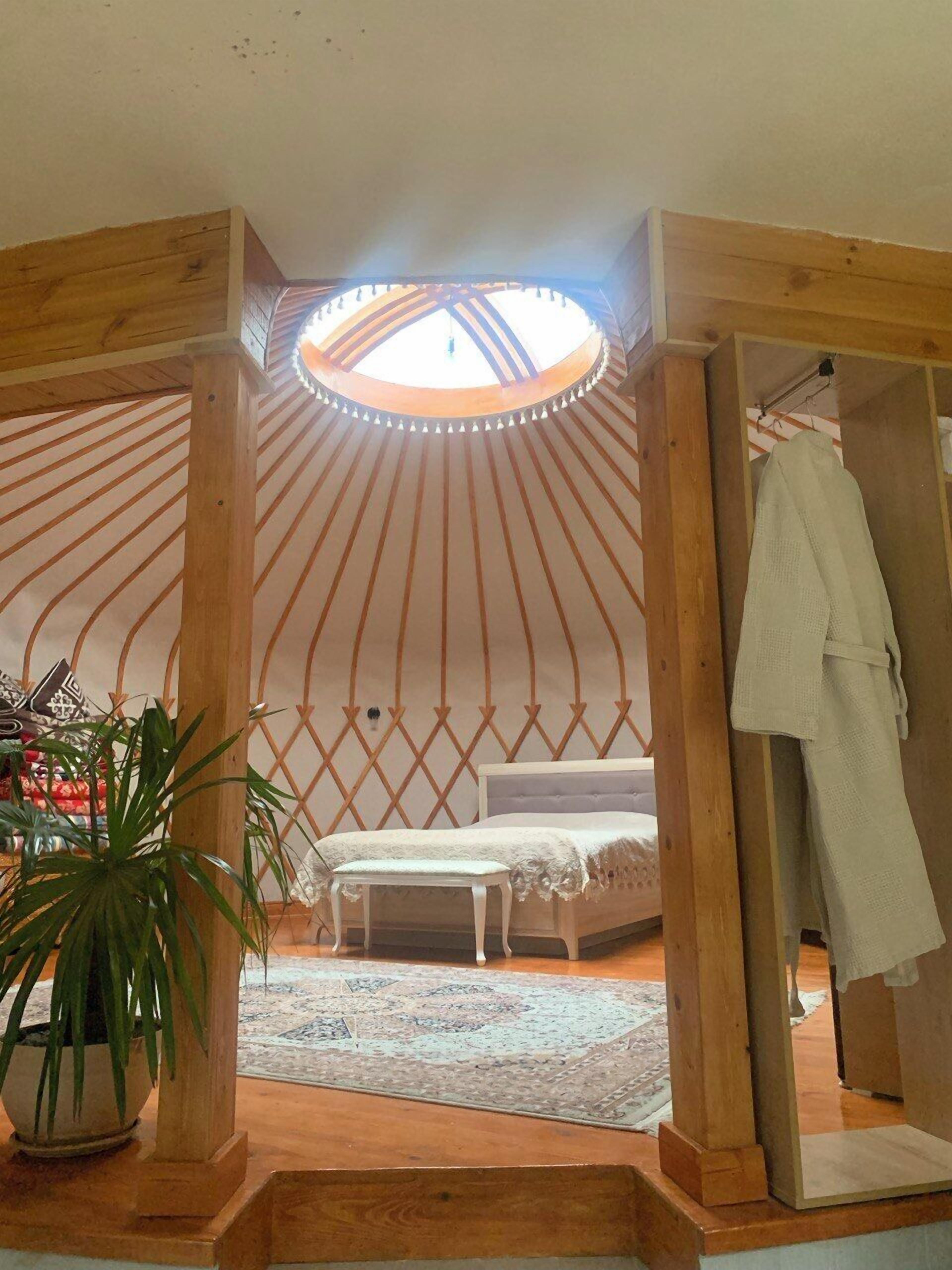 Bungalow familiar, vista a la montaña | Escritorio, insonorización y wifi gratis 