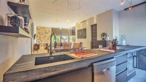 Interior - 2-bedroom condo in Amazing Location with AC comfort (Playa del Carmen)