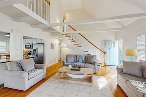 Televisión y chimenea 