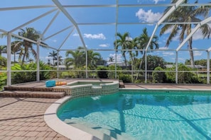 Unclassified image, 4 of 15, button - Villa Samba (Cape Coral)