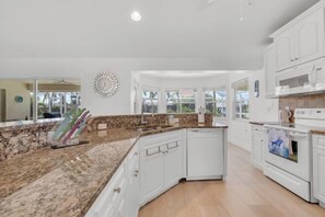 Room - Villa Samba (Cape Coral)