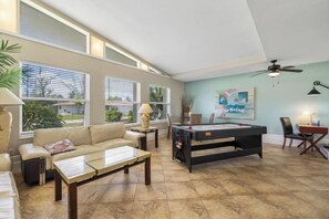 Room - SeaBreeze Vista (Cape Coral)