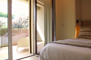 1 habitación, escritorio, wifi gratis y ropa de cama 