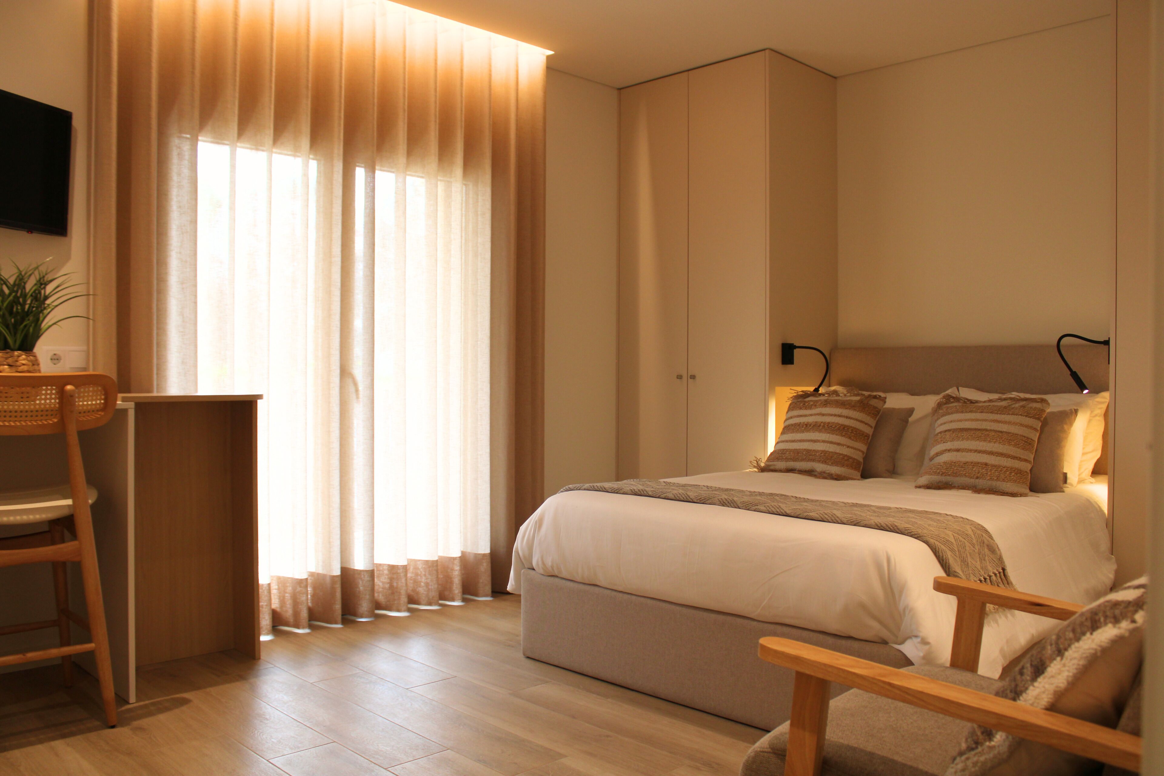 1 bedroom, desk, free WiFi, bed sheets